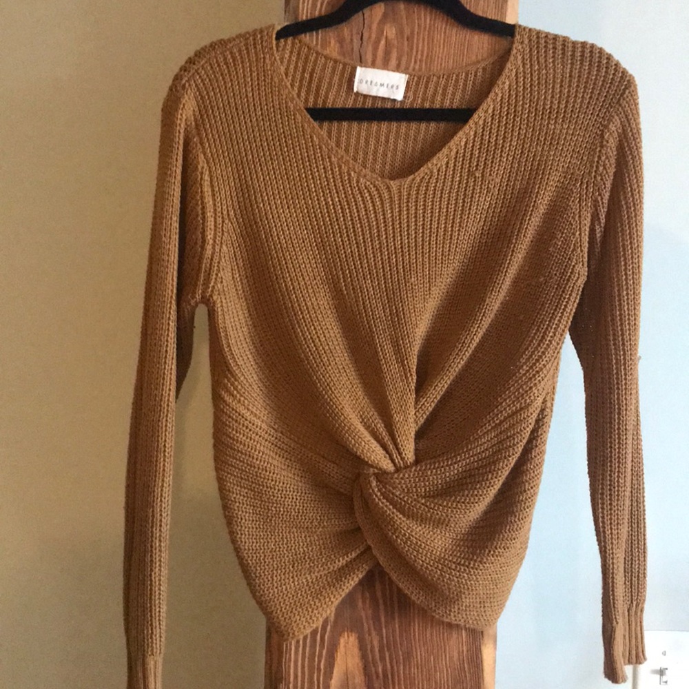 COPY - Dreamers twisted sweater